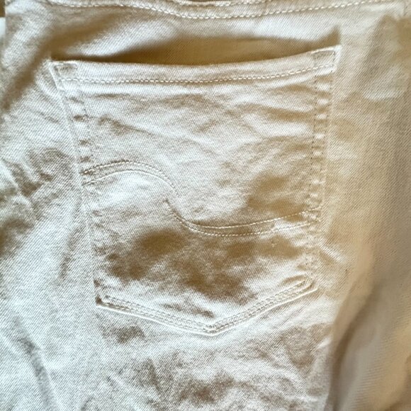 Signature Levi Strauss*White Mid-Rise Cropped Distressed Jeans - Picture 6 of 12